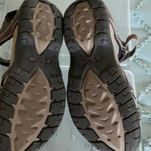 Teva Tierra Brown Sandals Sz 8 - Picture 8 of 8
